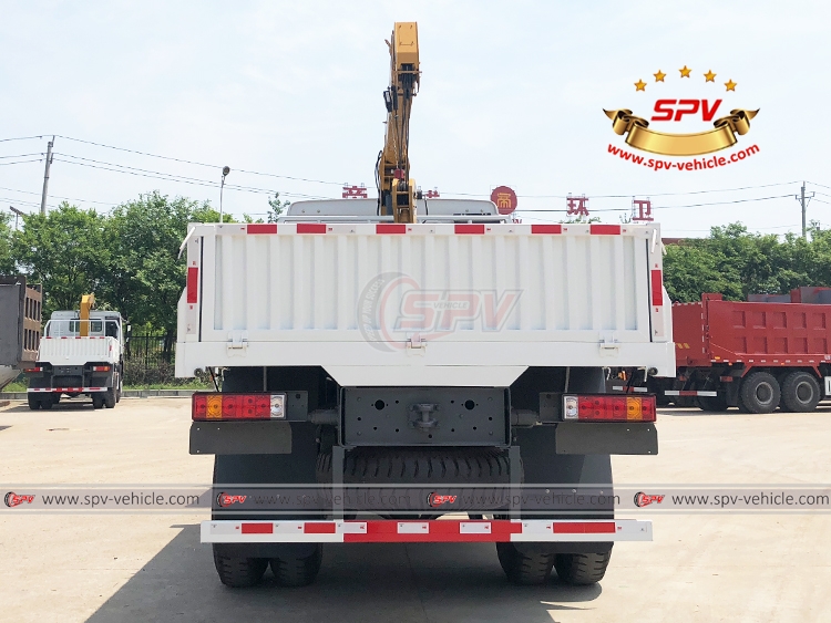 Off road Telescopic Crane Truck Sinotruk - B